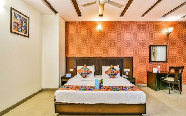 FabHotel Alpine Tree