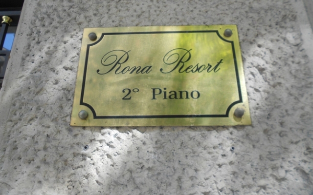 Rona Resort