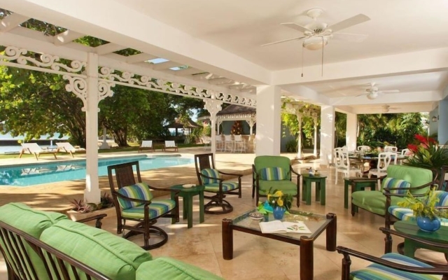 A Summer Place, Discovery Bay 7BR