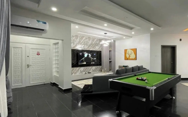 The Bond Apartment