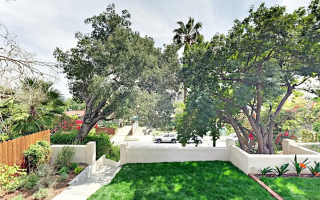 Echo Park House 2 Bedrooms 2 Bathrooms Home