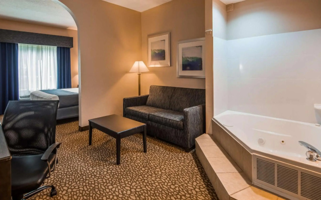 Bradenton Hotel & Suites