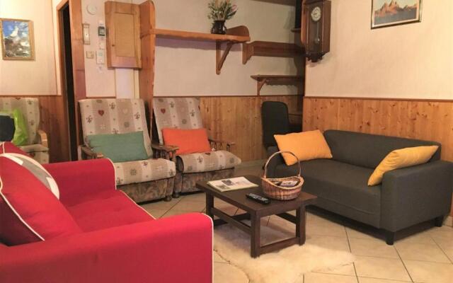 Chalet Albiez-Montrond, 4 pièces, 8 personnes - FR-1-618-10