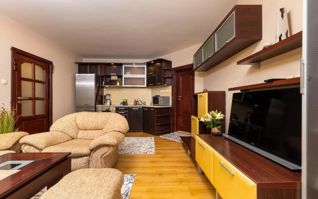 Centrally-located 1BD Apartment near Kapana