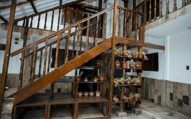 Inkas Stone Boutique.