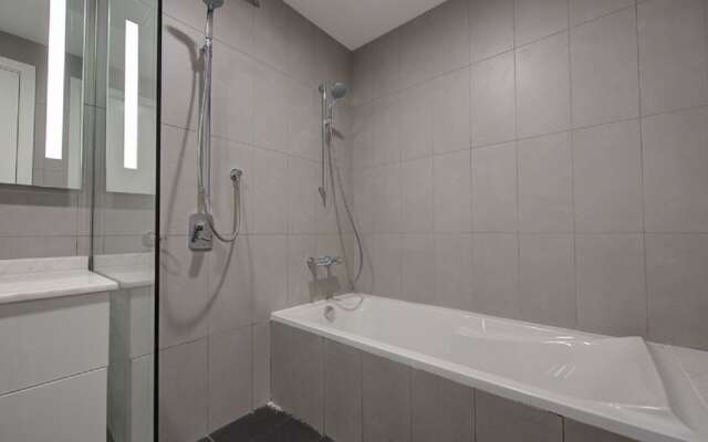 Airbetter- Dubai Palm Royal Bay Sea Face