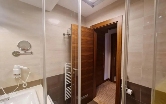 Apartment B513