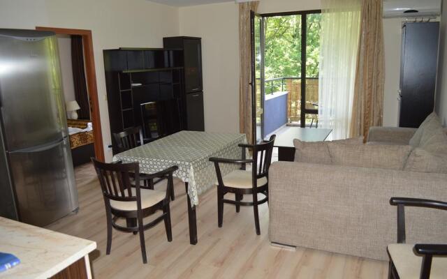 Amphora Palace Apartment