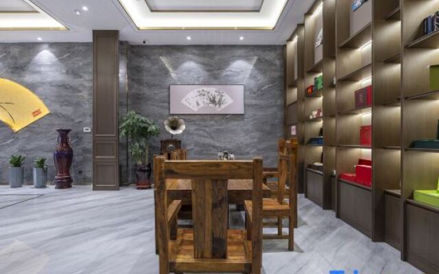 Zhilan Hotel (Zhengzhou Jingkai Central Plaza store)