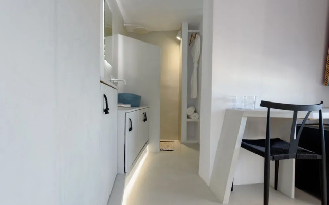 Solstice Luxury Suites