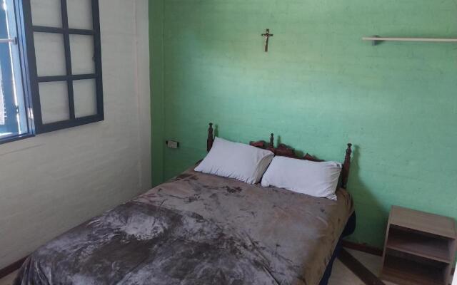 Passa Quatro- CASA INTEIRA RUSTICA para até 9 pessoas