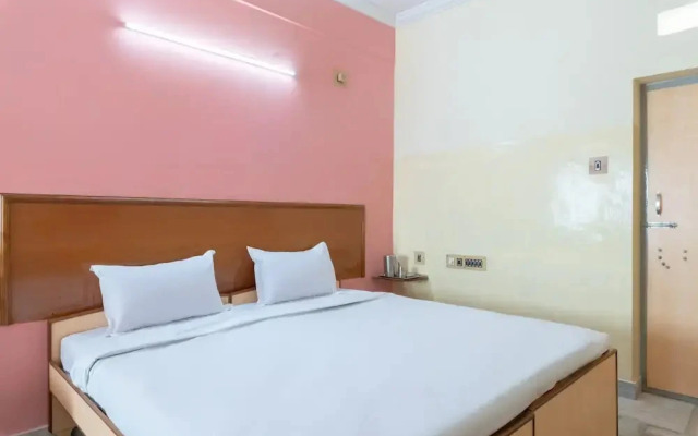 Udupi Sindhuri Inn by OYO Rooms