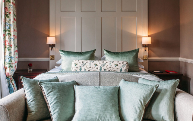 11 Cadogan Gardens and The Apartments by Iconic Luxury Hotels