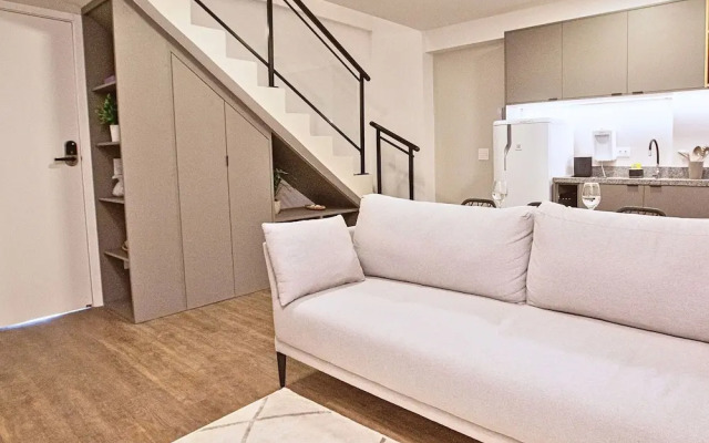 Easy Life Campos Salles by Xtay