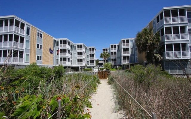 Palmwood Villas by Elliott Beach Rentals