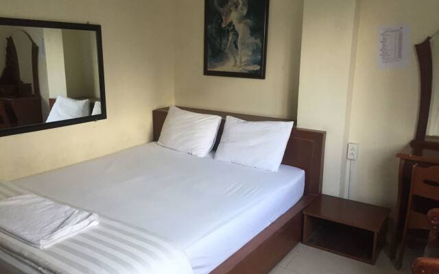 The Six Hotel Hoang Long Son 3