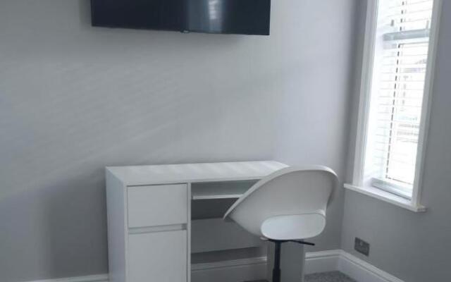 Beautiful stylish house near town centre