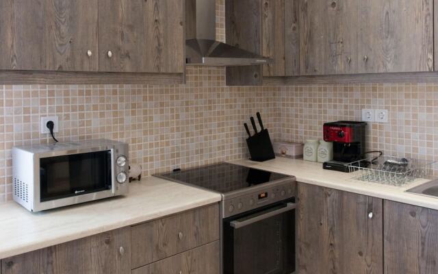 Luxurious 3-bedroom Seaside Retreat Fully Renovated April 2025