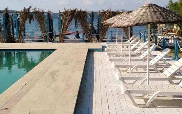 Aya Yorgi Beach Bungalow Evleri