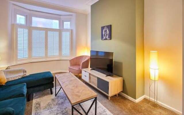 Host Stay Charlotte Street