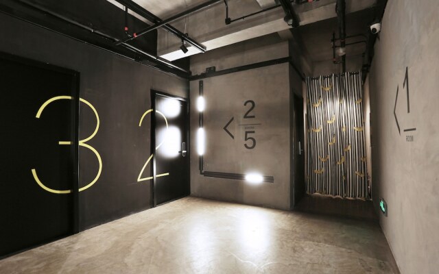 Black Gold Factory Boutique Design Hotel