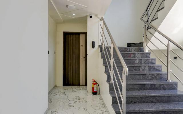 FabHotel Poona Royal