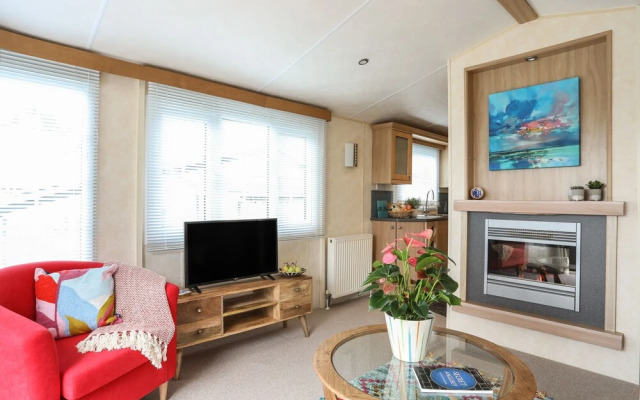 Tegfryn Bach