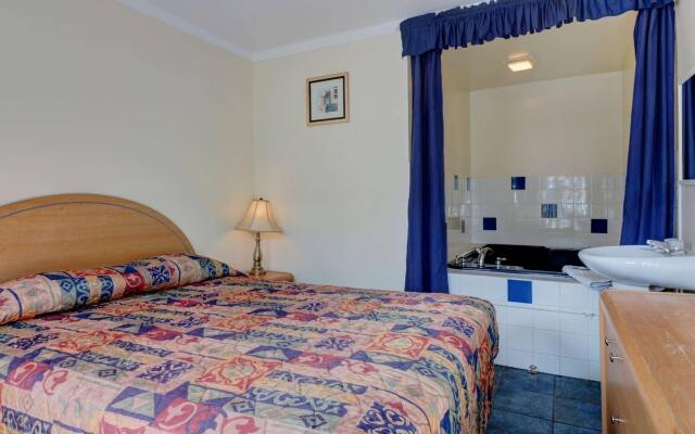 Sunny Beach Motel