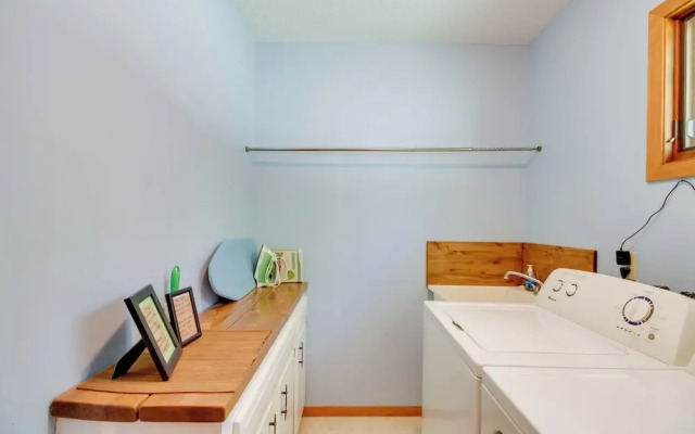 Boat Dock & Private Beach: Lake Mary Retreat!