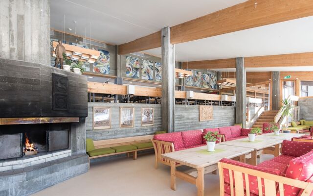 Raulandsakademiet og Vandrerhjem