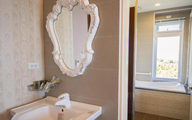 Whitecaps B&B
