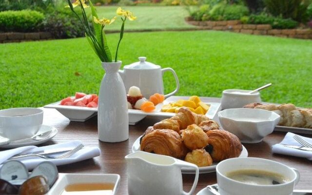 Cominsia Lodge