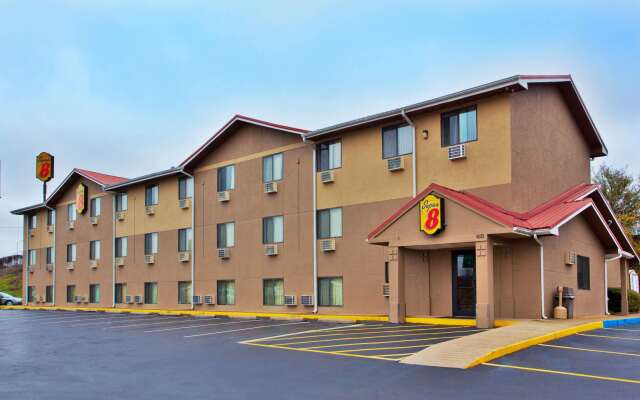 Super 8 by Wyndham Tuscaloosa