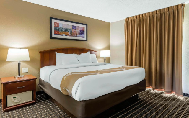 Quality Inn & Suites Sevierville - Pigeon Forge