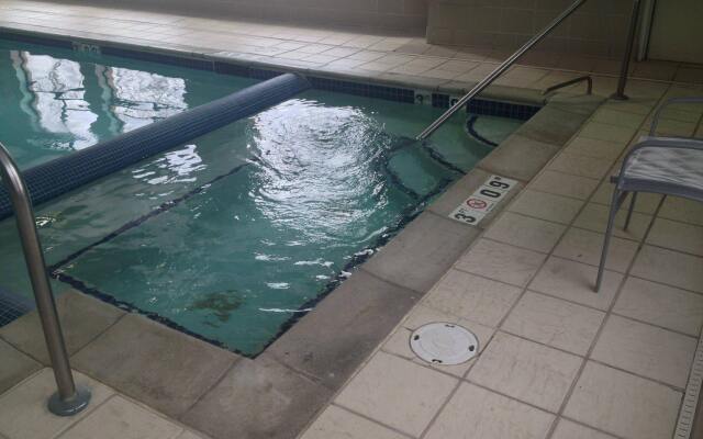 Holiday Inn Express Hotel & Suites Canton by IHG