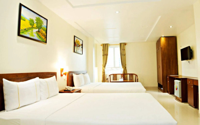 Dinh Phat Hotel
