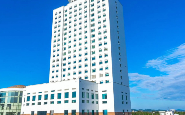 Majestic - Mong Cai Hotel — 5-star hotel in Mong Cai