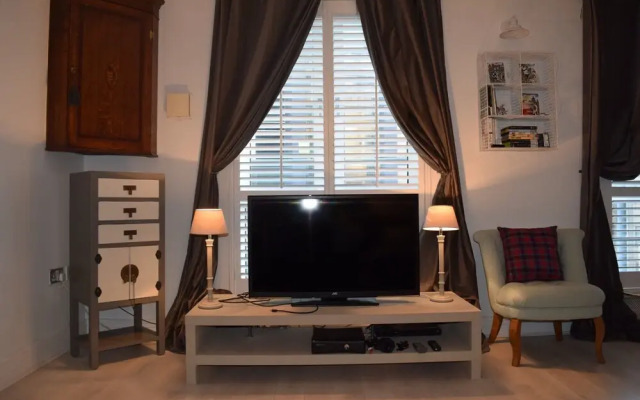 Modern and Homely 2 Bed Flat in Whitechapel