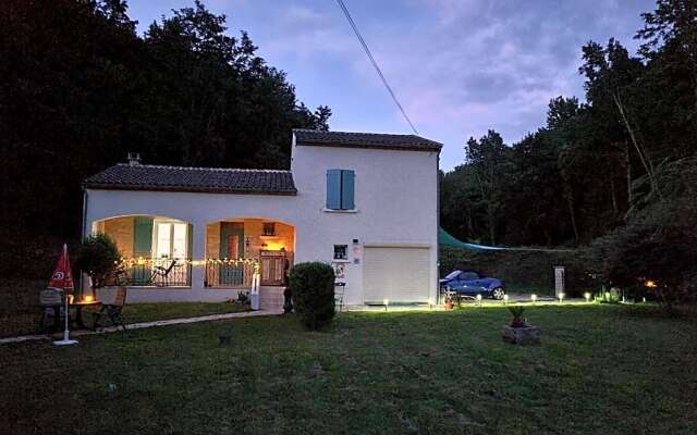 La Perle De Frayssinet-Le-Gélat - Chambre d'Hotes - B&B