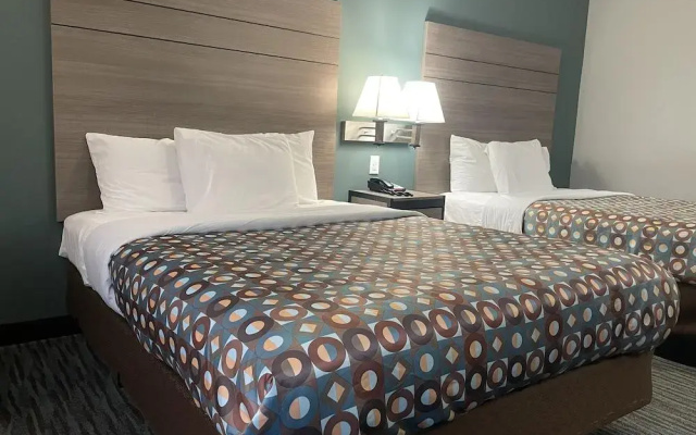 Countryside Inn & Suites