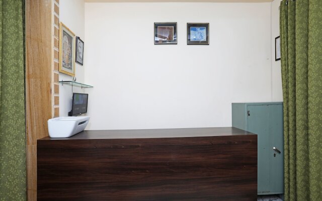 OYO 9777 Home Duplex Studio Airport Road