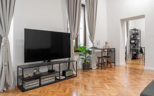 Apartment del Bello