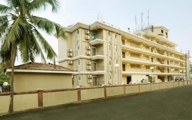 The Golden Suites & Spa Calangute Hotel