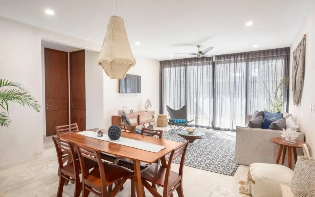 102 Amena Hidden Gem in the Jungle minutes from Sea