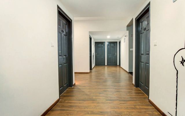 Oyo Townhouse 294 Near Artemis hospital