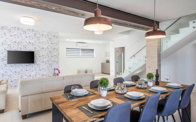 Villa Rocksalt