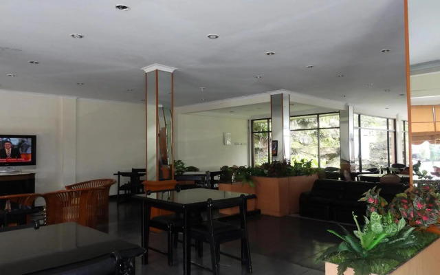 Hotel Cisarua Indah
