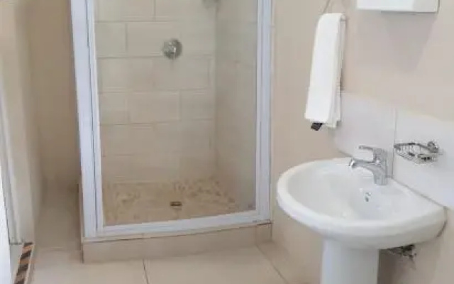 Sade Holidays - 14 A on Berea Manaba Margate