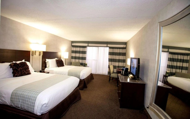 Somerset Inn