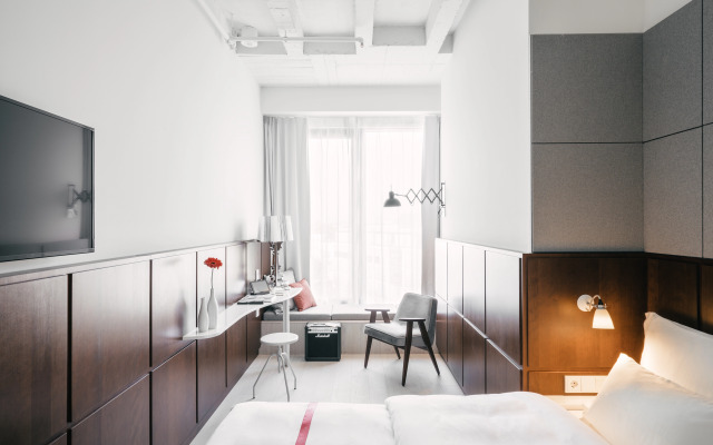 Ruby Lilly Hotel Munich